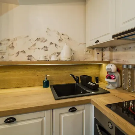 Zen Alpin Studio Apartment